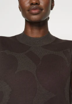 Marimekko Kartussi Unikko - Trui - Dark Brown -Marimekko Winkel 1b598d92067741fca1a7d4e2f6f96b00 scaled