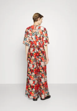 Marimekko Arkadi Suvikimppu Cupro Trousers - Broek - Red/Green/Black -Marimekko Winkel 1f73a44da835437ea92f72417141b164 scaled