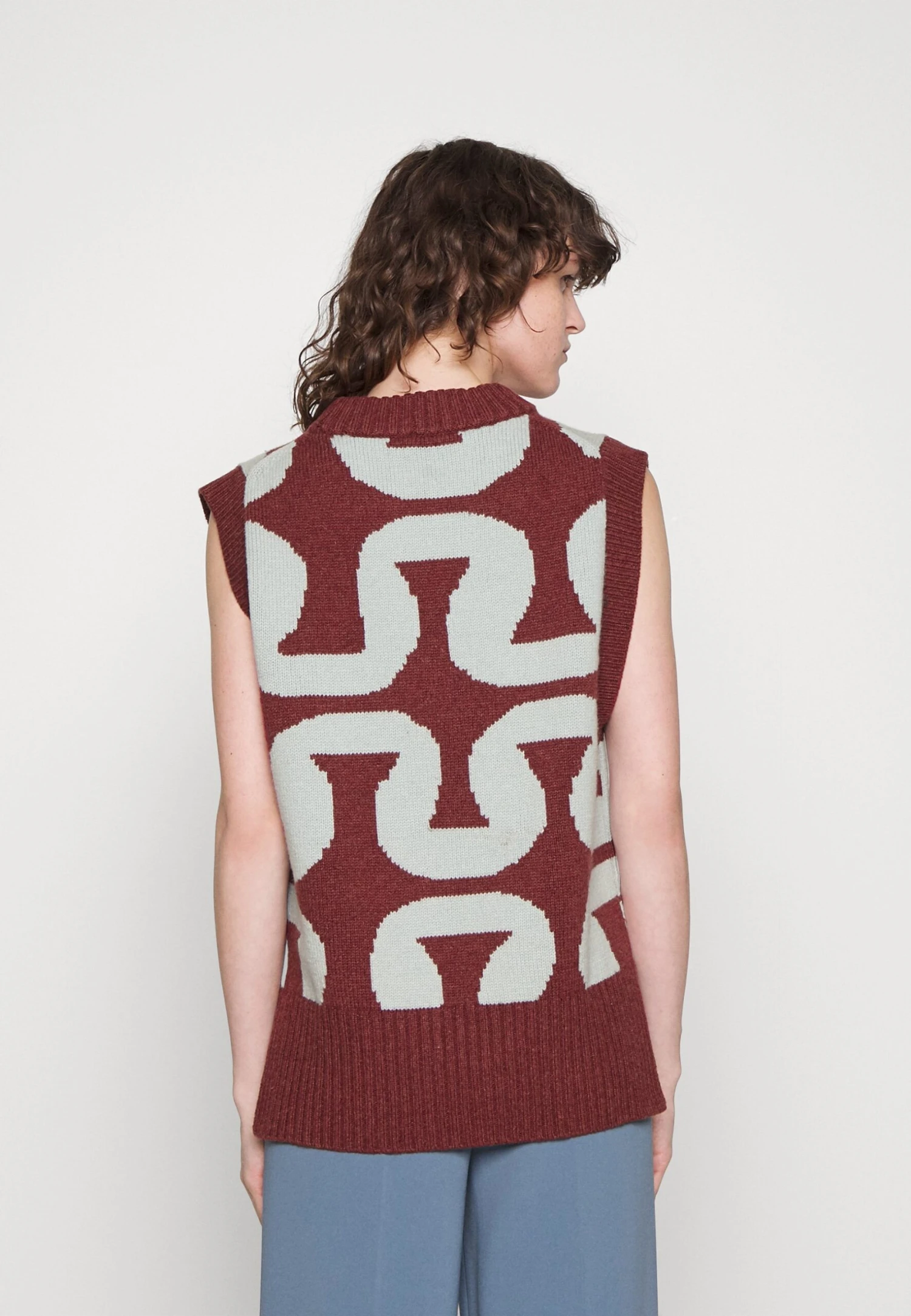 Marimekko Eloisasti Koukero West - Trui - Dark Red/Blue 3 Marimekko Eloisasti Koukero West - Trui - Dark Red/Blue - Afbeelding 3