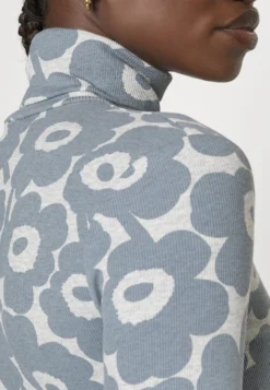Marimekko Emali Turtleneck - Trui - Dark Grey/Grey -Marimekko Winkel 2ca3f21a0499410bacbc2c117c98e7b3 scaled