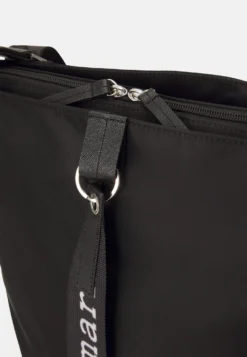 Marimekko All Day Bucket Solid - Schoudertas - Black -Marimekko Winkel 313652e103c2428cb028f5f5cd26fe84 scaled