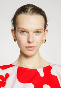 Marimekko Fenja Pulloposti Poplin Dress - Maxi-Jurk - Red -Marimekko Winkel 3c94712e41bf44db9f7345f636a35219 scaled