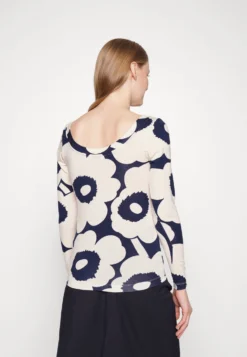 Marimekko Liaani Unikko- Longsleeve - Dark Blue/Grey -Marimekko Winkel 4dd077a870db4578a348484be292e239 scaled