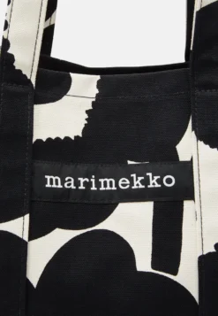 Marimekko Shopper - Black/Off-White 7 Marimekko Shopper - Black/Off-White -Marimekko Winkel 4ebad5957d7949aea24d2adac189ab9b scaled