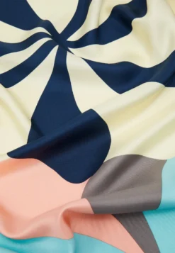 Marimekko Lauhtua Meduusa Scarf - Halsdoek - Orange/Yellow/Blue -Marimekko Winkel 4f5374e5cff0449c8ab9ea7274cbf558 scaled