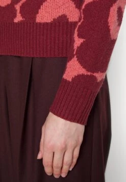 Marimekko Silfa Unikko Jumper - Trui - Dark Red/Pink -Marimekko Winkel 50c8ae77a5124a02965e5b75d151d5b7