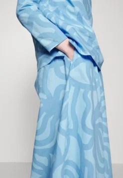 Marimekko Kearte Joonas Trousers - Broek - Light Blue -Marimekko Winkel 53c50ed9ac5249bb83f811bc571950d8 scaled