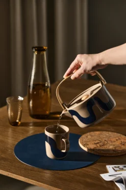 Marimekko Seireeni Theekan 7 Dl 7 Marimekko Seireeni Theekan 7 Dl -Marimekko Winkel 570214 01 42 EnvironmentImage ed18f4659f scaled