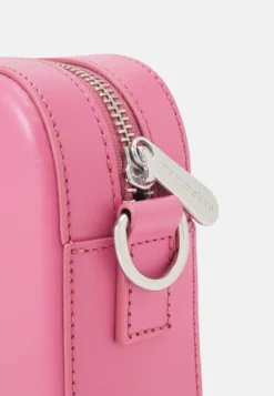 Marimekko Gratha Shoulder-Bag - Schoudertas - Pink -Marimekko Winkel 5b30c0e5f71a498298616fcf76737487 scaled