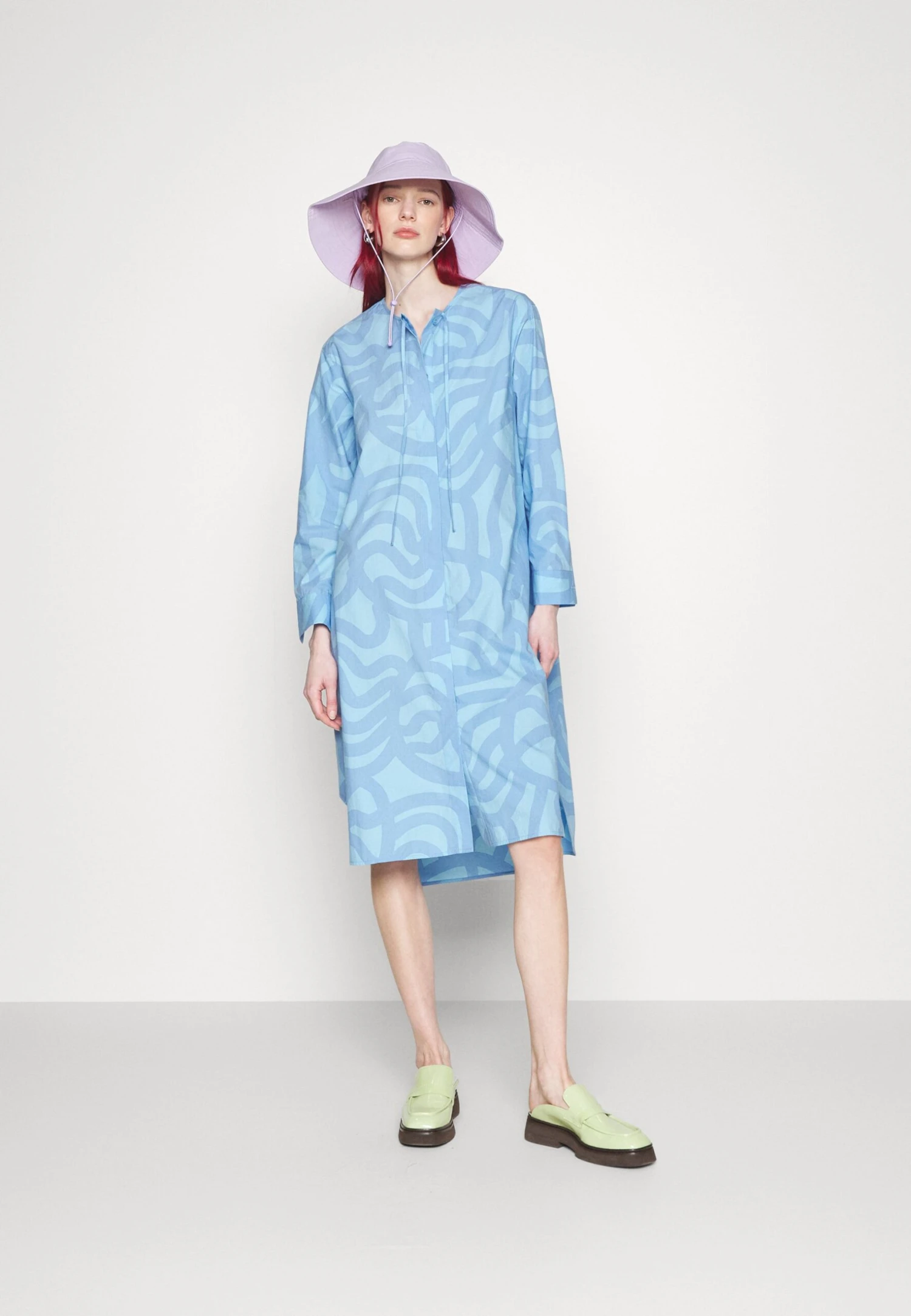 Marimekko Krihke Joonas Shirt Dress - Blousejurk - Light Blue/Blue 2 Marimekko Krihke Joonas Shirt Dress - Blousejurk - Light Blue/Blue - Afbeelding 2