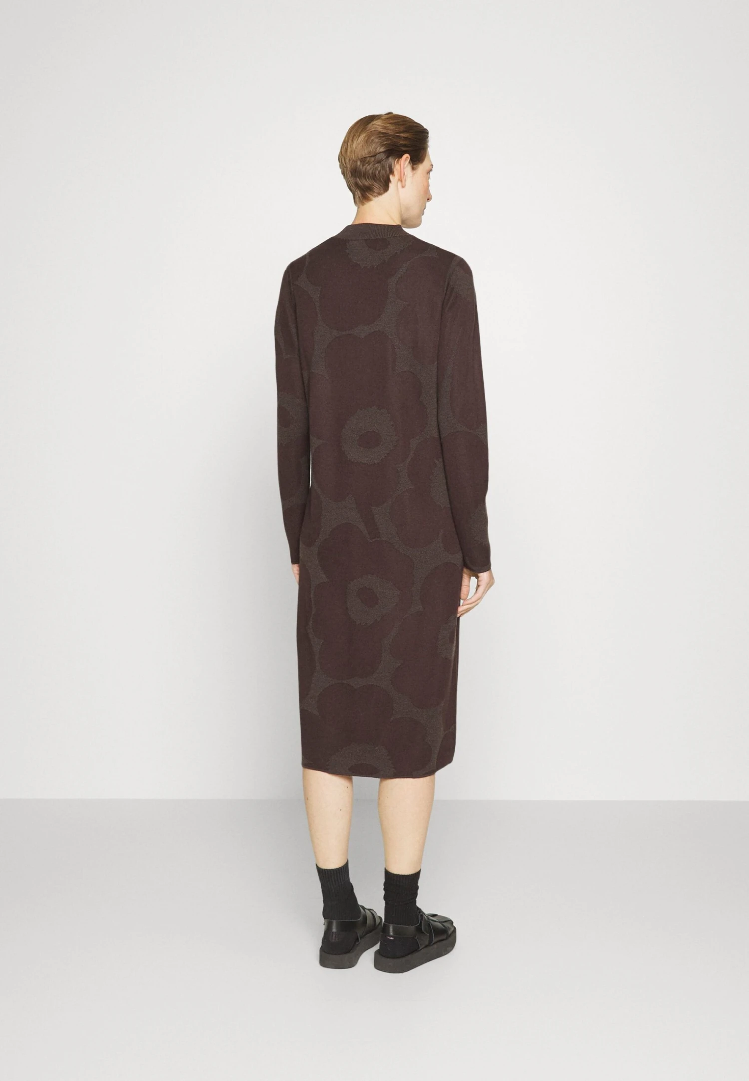 Marimekko Karmiini Unikko Dress - Gebreide Jurk - Dark Brown 3 Marimekko Karmiini Unikko Dress - Gebreide Jurk - Dark Brown - Afbeelding 3