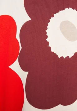 Marimekko Kioski Petrun Unikko Dress - Jerseyjurk - Red/Dark Red/Off-White -Marimekko Winkel 6bd3ae9690d34586af1bcc2c686ff945 scaled