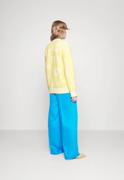 Marimekko Makeasti Unikko - Vest - Yellow -Marimekko Winkel 74e8104e7c534acc87195c6f198536bf scaled