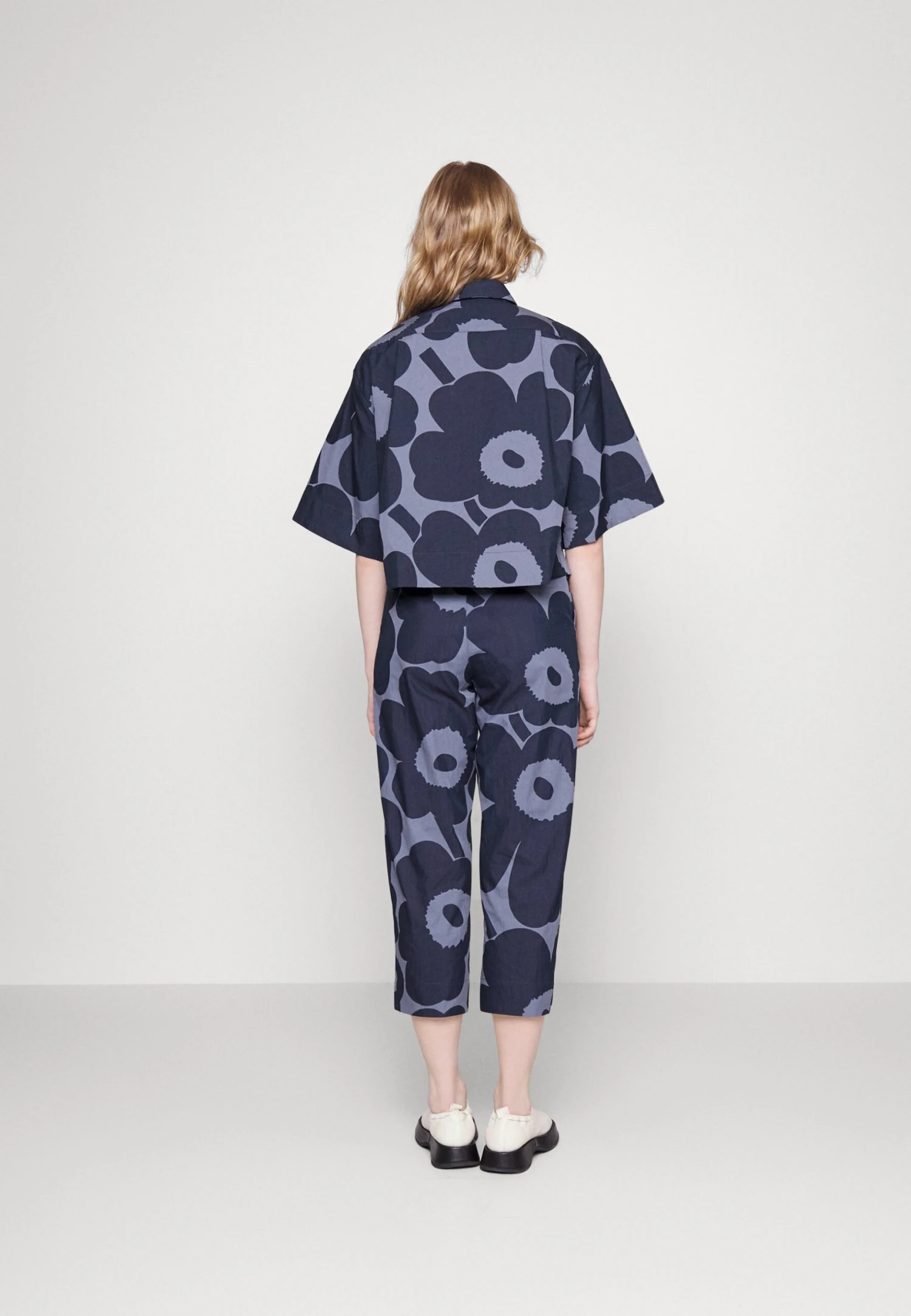 Marimekko Kiertorata Unikko- Overhemdblouse - Blue/Dark Blue 3 Marimekko Kiertorata Unikko- Overhemdblouse - Blue/Dark Blue - Afbeelding 3