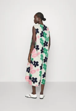 Marimekko Etui-Jurk - Off-White/Pink/Green -Marimekko Winkel 7e711a2442a04c2289043336a9de2a17 scaled