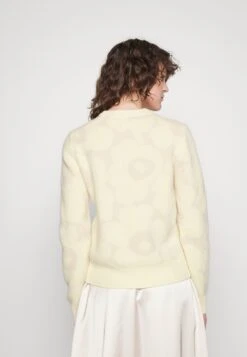 Marimekko Silfa Unikko Jumper - Trui - Light Yellow/Beige -Marimekko Winkel 7efce1a913ea4b0a87d1c258bbda06b8