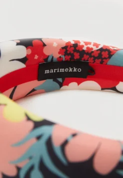 Marimekko Margget Suvikimppu Headband - Haaraccessoire - Red, Green, Black 7 Marimekko Margget Suvikimppu Headband - Haaraccessoire - Red, Green, Black -Marimekko Winkel 883806f926314347b0a508968e32576c scaled
