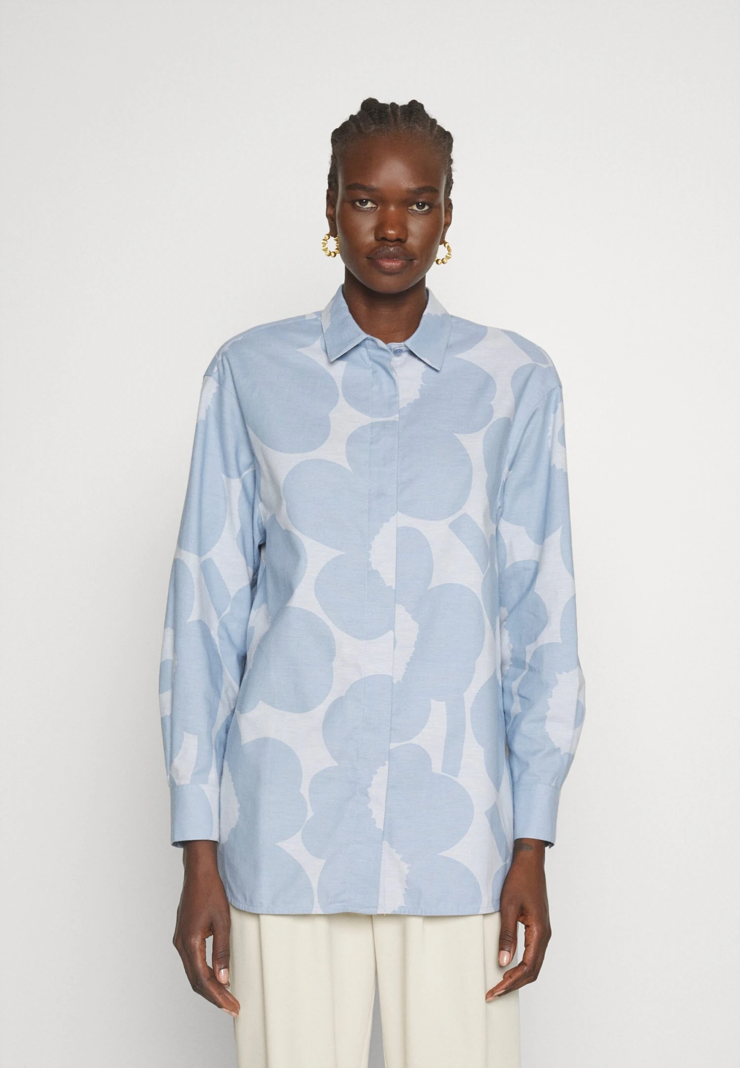 Marimekko Ruoste Unikko- Overhemdblouse - Light Blue/Blue 1 Marimekko Ruoste Unikko- Overhemdblouse - Light Blue/Blue