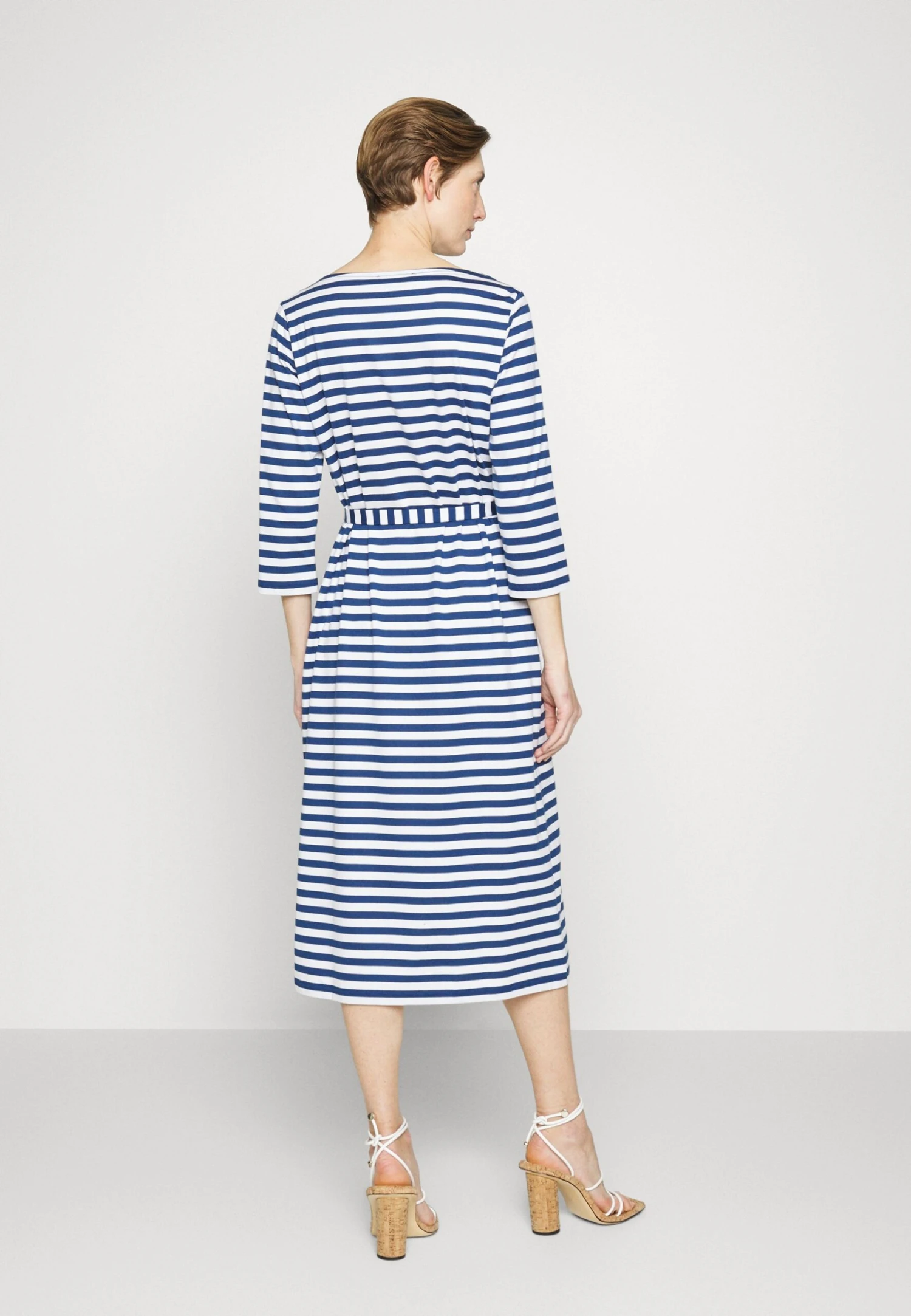 Marimekko Kioski Tasaraita Ilma Dress- Jerseyjurk - Blue/White 3 Marimekko Kioski Tasaraita Ilma Dress- Jerseyjurk - Blue/White - Afbeelding 3