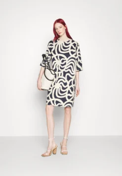 Marimekko Elen Joonas Dress - Jurk - Dark Navy, Sand -Marimekko Winkel 9a029020627d46099ec2803938d975d6 scaled
