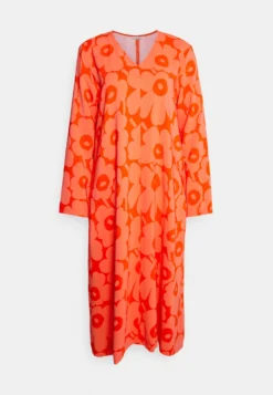Marimekko Emmakaisa Dress - Maxi-Jurk - Red/Orange -Marimekko Winkel 9b376558349a45df8fa5a9bce742c32b scaled