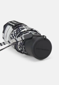 Marimekko Siirtolapuutarha Mini ManualUmbrella - Paraplu - Black/White/Grey/Light Pink 6 Marimekko Siirtolapuutarha Mini ManualUmbrella - Paraplu - Black/White/Grey/Light Pink -Marimekko Winkel a4607da0de934e9887ce6b4ab4dc6eaa