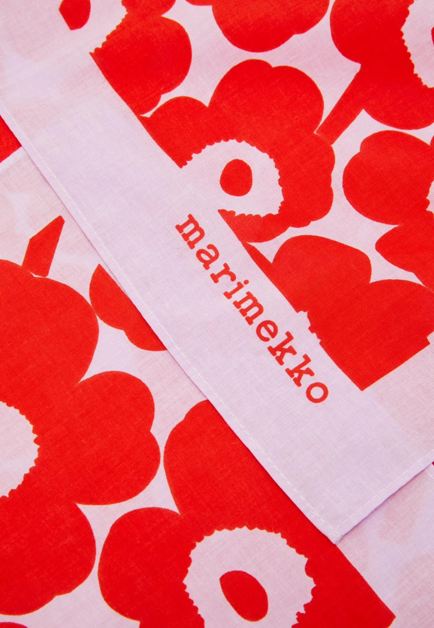 Marimekko Astrilli Mini Unikko Bandana - Halsdoek - Red, Pink 4 Marimekko Astrilli Mini Unikko Bandana - Halsdoek - Red, Pink - Afbeelding 4