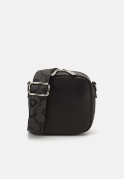 Marimekko Schoudertas - Black