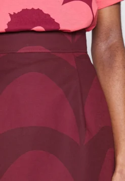 Marimekko Judy Skirt - Minirok - Dark Red/Wine Red -Marimekko Winkel ad29f2952bd6451f889a9494d63abab9 scaled