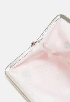 Marimekko Silmälasi Kukkaro - Portemonnee - White, Red -Marimekko Winkel d8c3c175b9b94428bff8870bbde2bbb3