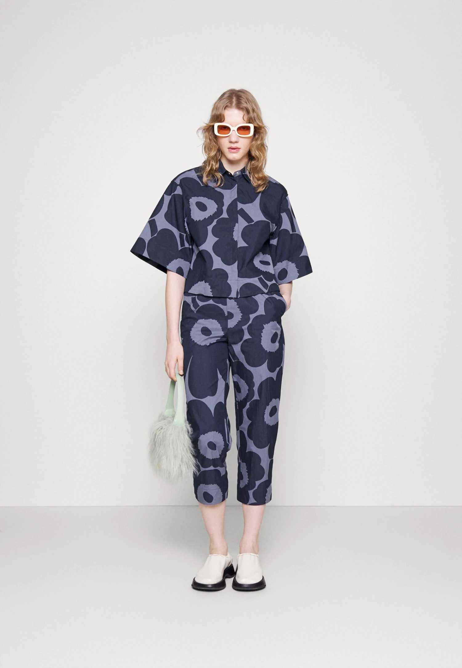 Marimekko Kiertorata Unikko- Overhemdblouse - Blue/Dark Blue 2 Marimekko Kiertorata Unikko- Overhemdblouse - Blue/Dark Blue - Afbeelding 2