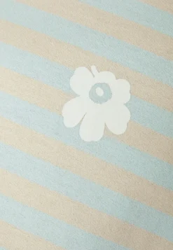 Marimekko Tasaraita- Longsleeve - Turquoise/Beige 15 Marimekko Tasaraita- Longsleeve - Turquoise/Beige -Marimekko Winkel f3a9e78e29c0433cbdea0614ee44c294 scaled