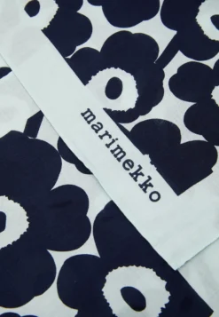 Marimekko Astrilli Mini Unikko Bandana - Halsdoek - Black, Turquoise -Marimekko Winkel f714ad09ccd842b199980df11cc92125 scaled