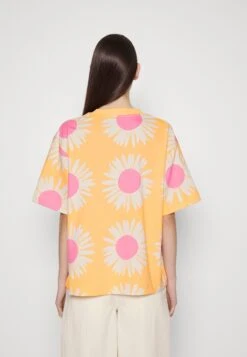 Marimekko Welig Auringonkukka- T-Shirt Print - Orange/Pink/Grey -Marimekko Winkel f967ac492e8a429c925a68c85547076e
