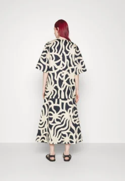 Marimekko Feles Joonas - Blouse - Dark Navy, Sand -Marimekko Winkel fa143131af44499fa18de122fbe7eaf2 scaled