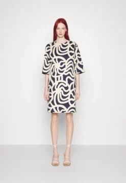 Marimekko Elen Joonas Dress - Jurk - Dark Navy, Sand -Marimekko Winkel fe0e8b6e191441789d53b54b6f7754c9 scaled
